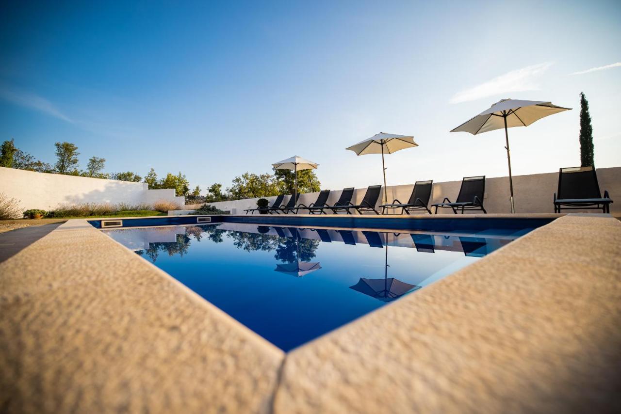 Royal Promons - Heated Pool Βίλα Starigrad Paklenica Εξωτερικό φωτογραφία